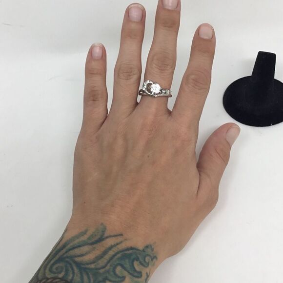 1 ct. CZ Heart Setting Fashion Ring (H15) - Picture 1 of 6